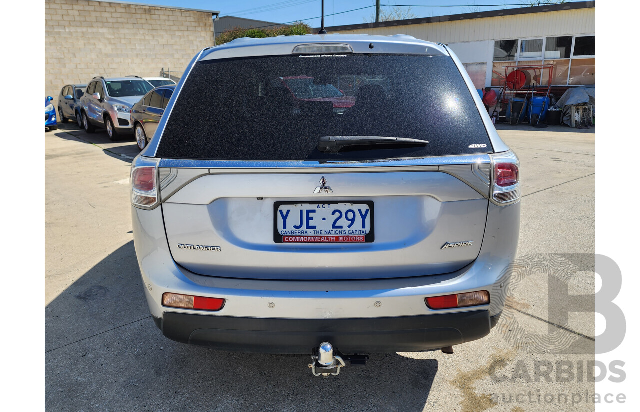 11/2012 Mitsubishi Outlander Aspire (4x4) ZJ 4d Wagon Silver Or Chrome 2.4L