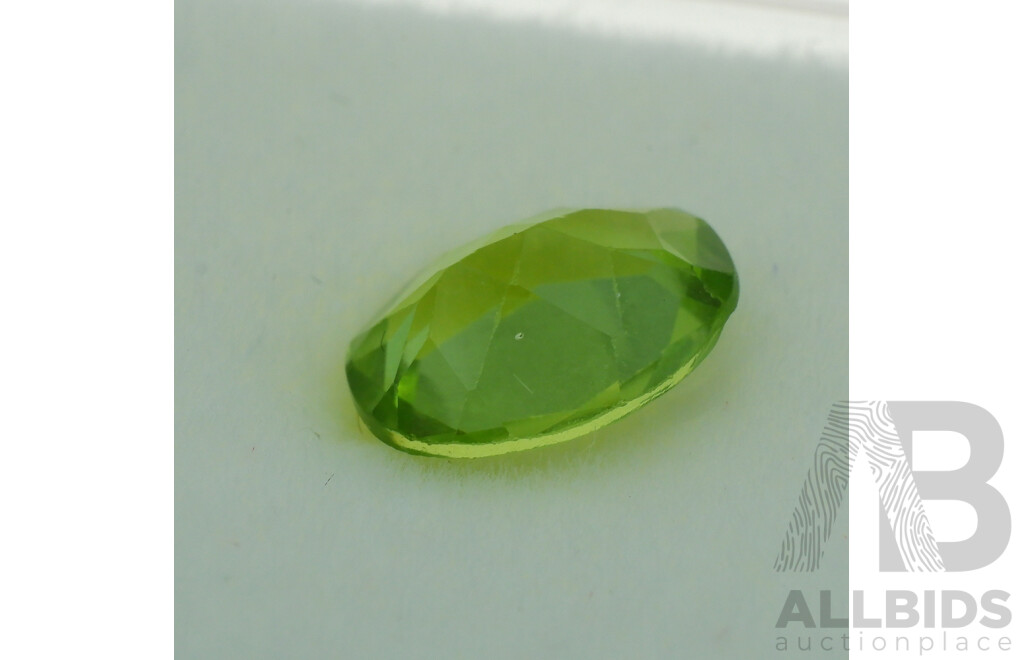 Peridot 1.65ct, Natural Unset Oval Cut Gemstone