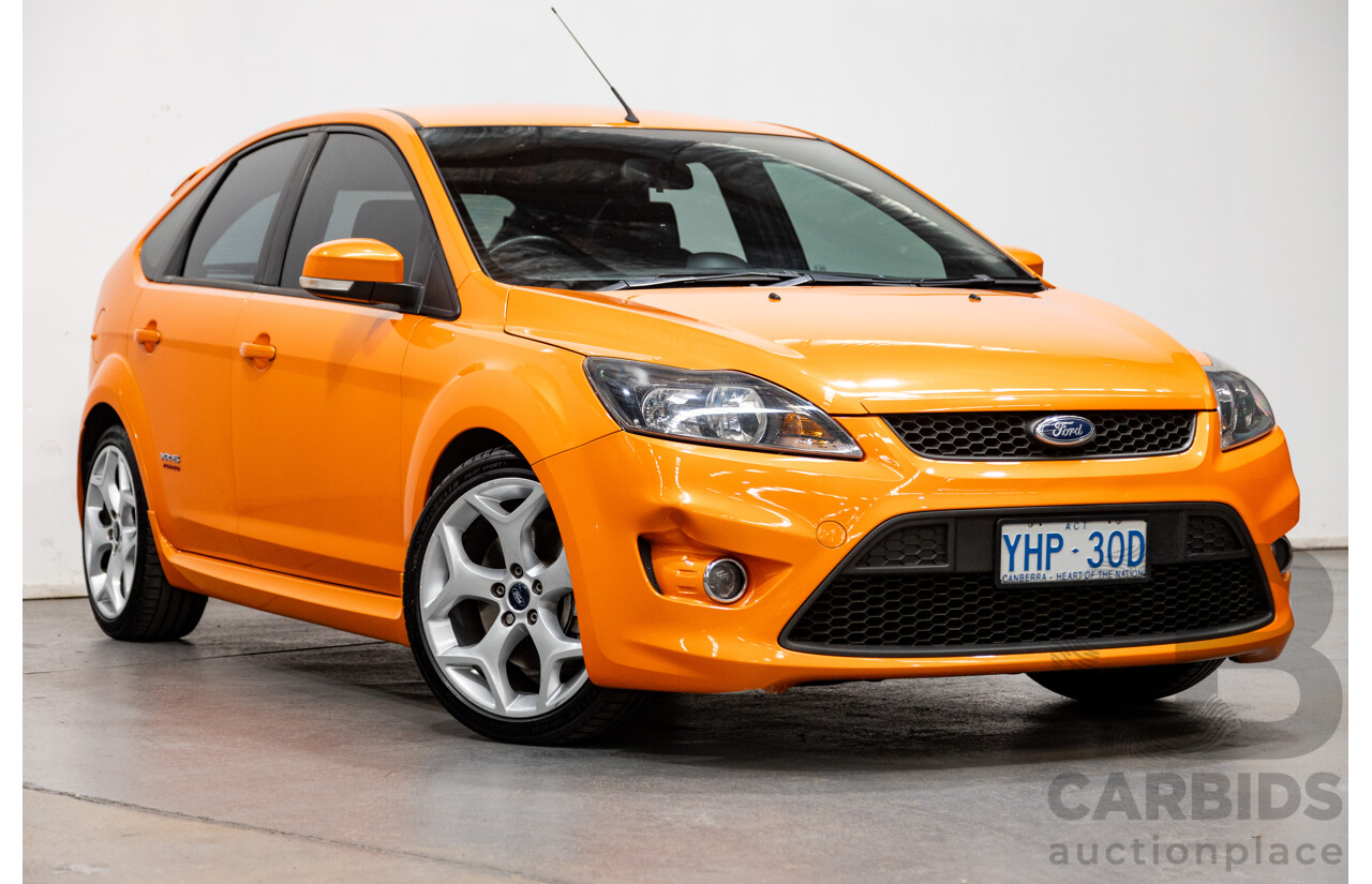 10/2010 Ford Focus XR5 Turbo LV 5d Hatchback Electric Orange 2.5L