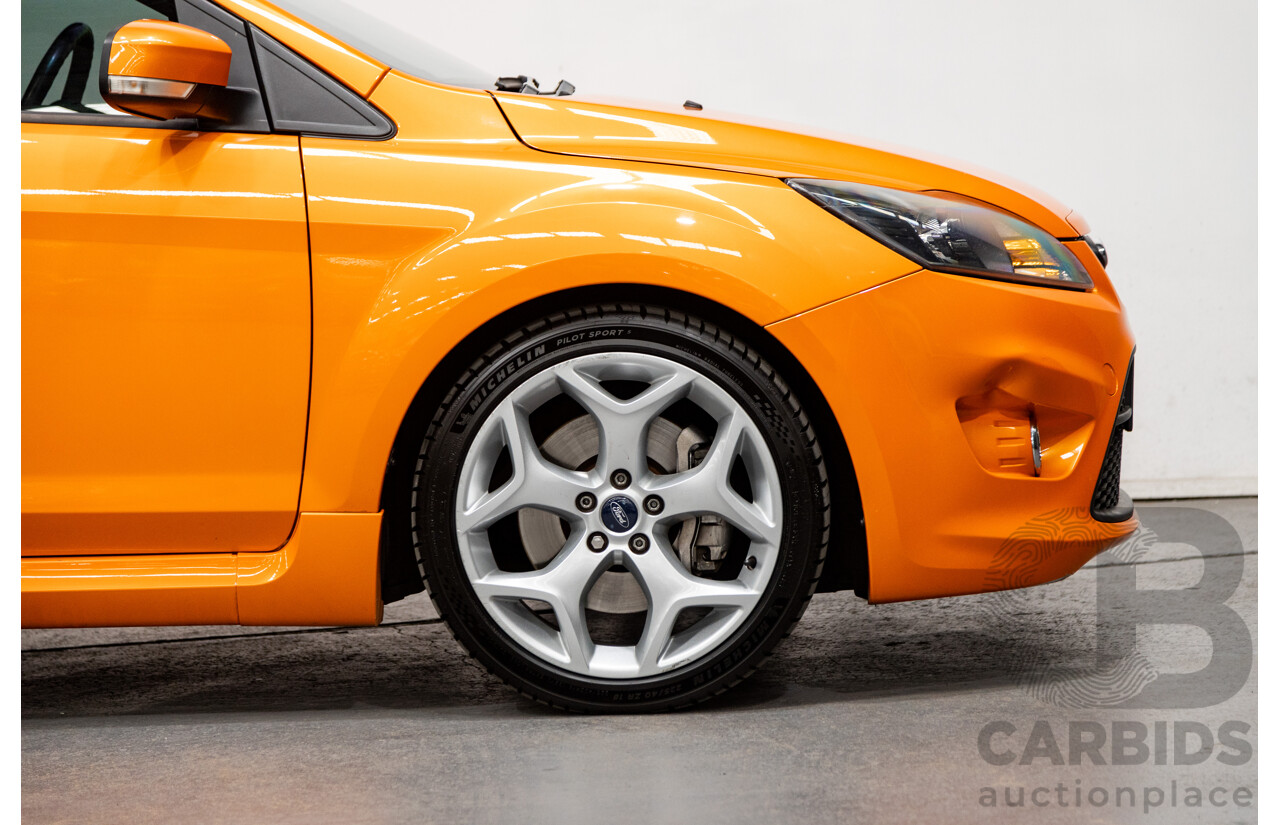 10/2010 Ford Focus XR5 Turbo LV 5d Hatchback Electric Orange 2.5L