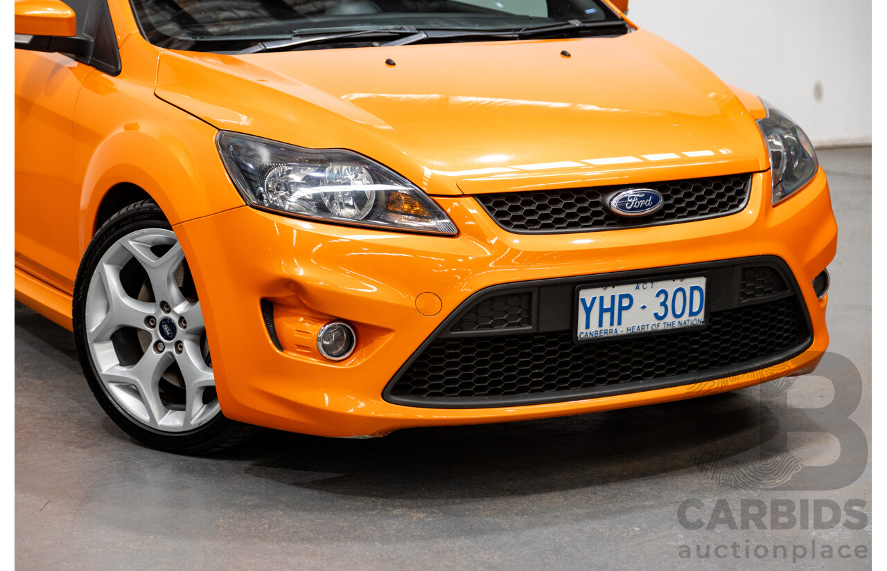 10/2010 Ford Focus XR5 Turbo LV 5d Hatchback Electric Orange 2.5L