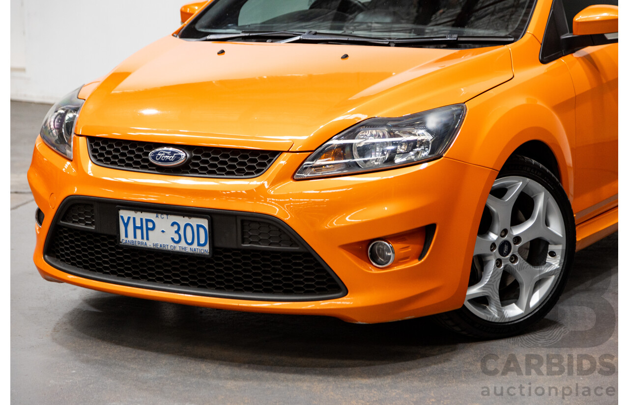 10/2010 Ford Focus XR5 Turbo LV 5d Hatchback Electric Orange 2.5L