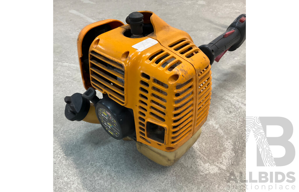 McCULLOCH MT265 CPS Trimmer & TALON 25cc Petrol Blower AB25