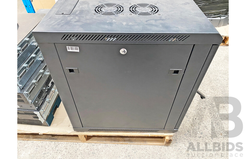 RWS 12RU Server Cabinet W/ Fans