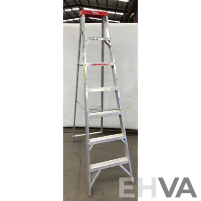 Oldfields Tradesman 2.1m Industrial Step Ladder