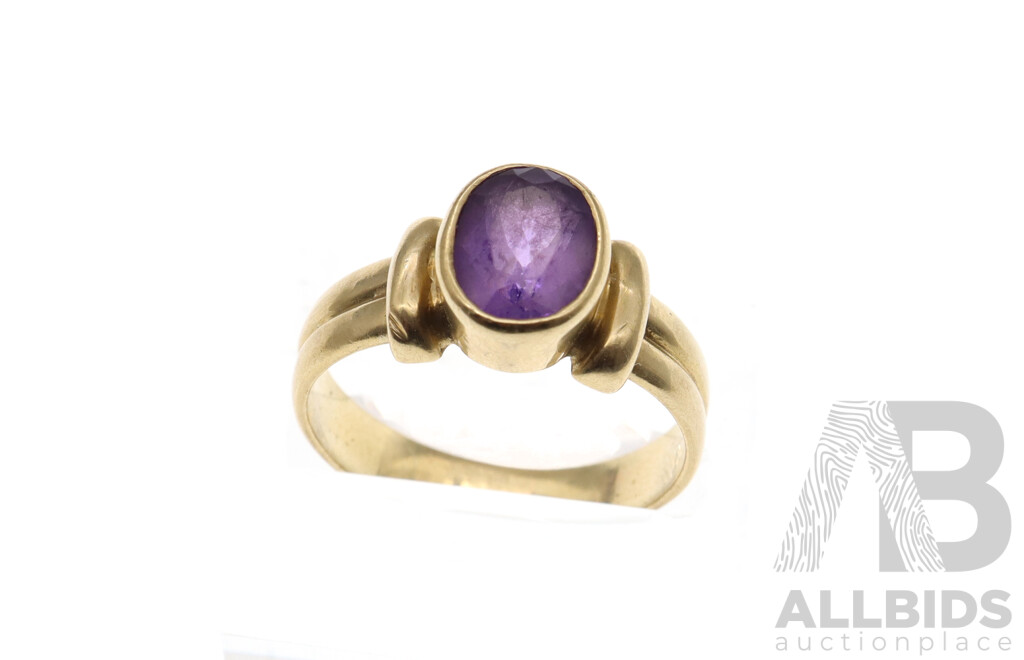 9ct Vintage Amethyst Ring, Size S, 4.17 Grams