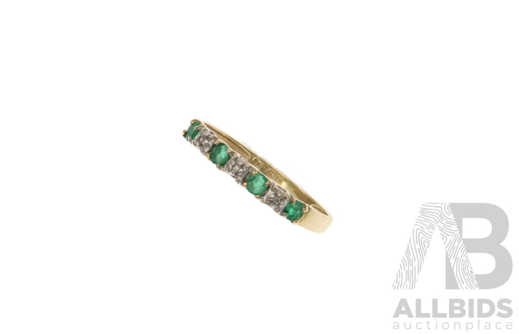 9ct Vintage Natural Emerald & Diamond Ring, Est TDW 0.03ct, Size M, 0.90 Grams