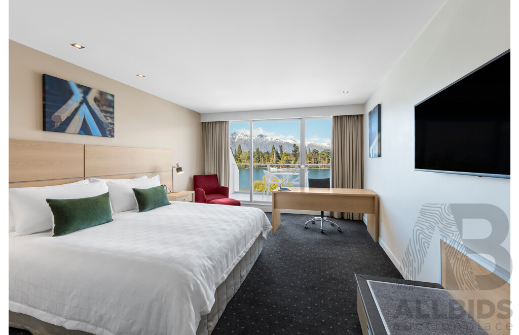 L10 - Queen-tessential Queenstown for 2 People  -  3 Nights at the Incredible Crowne Plaza, Queenstown, NZ