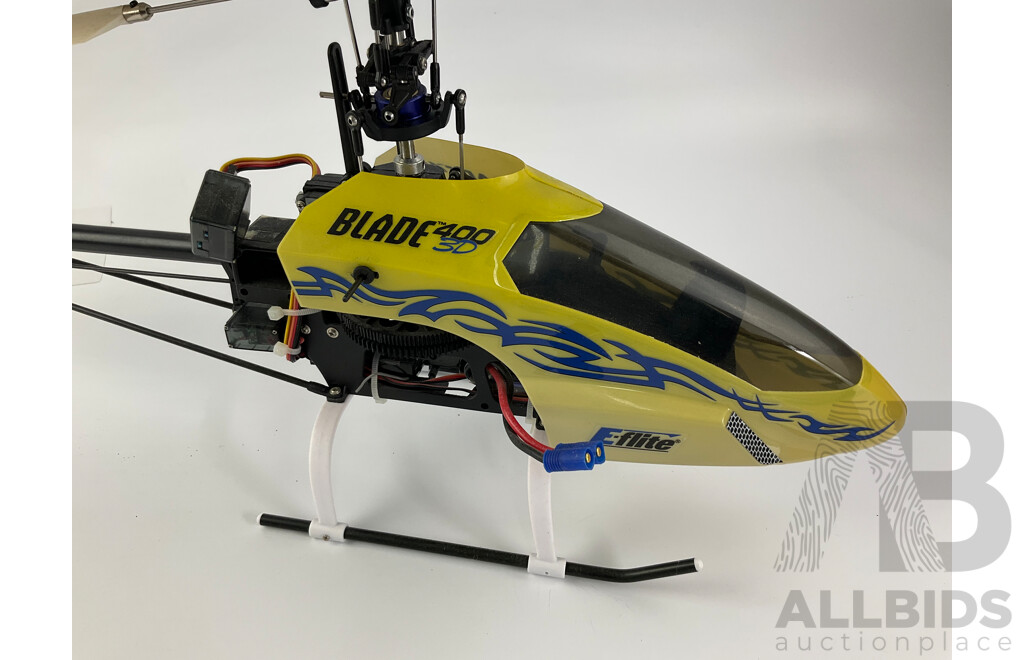 Blade 400 E-Flite Remote Controlled Helicopter