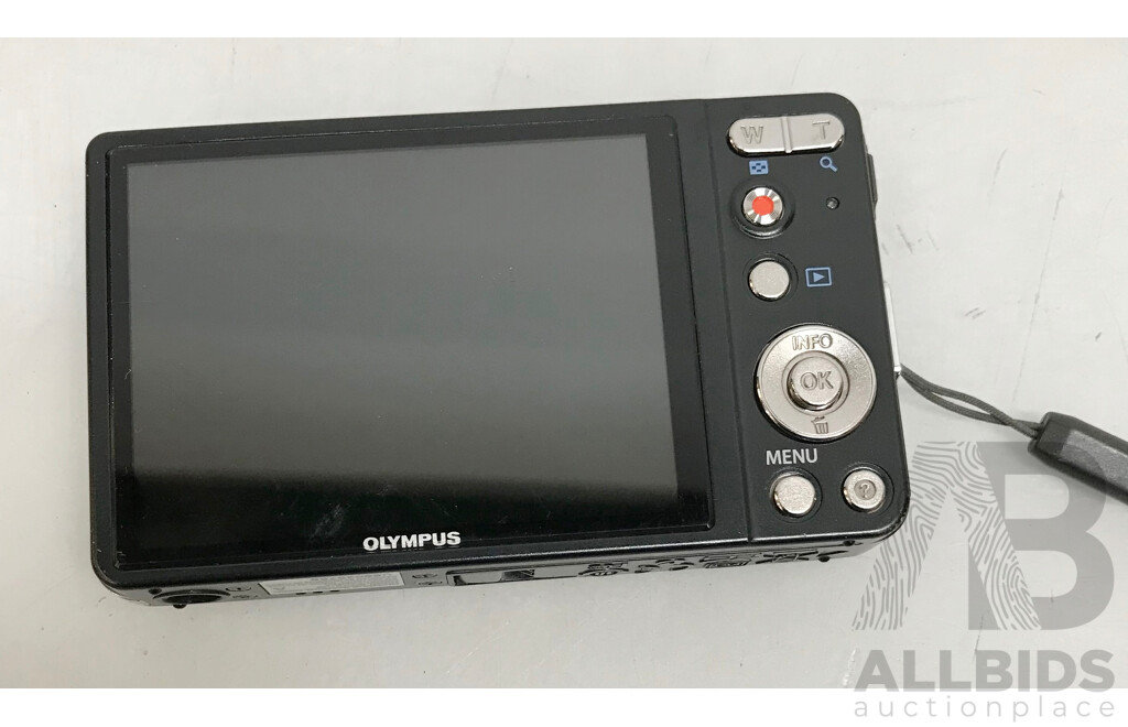 Olympus (VG-160) Compact Digital Camera