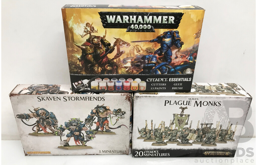 Assorted Warhammer Citadel Essentials and Miniatures - Lot of 3