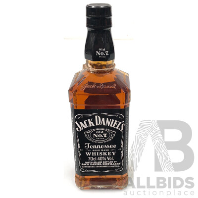 700ml Bottle of Jack Daniels Tennessee Whiskey - New