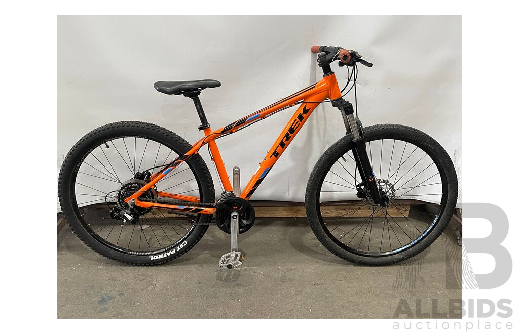 Trek Marlin 6 Mountain Bike