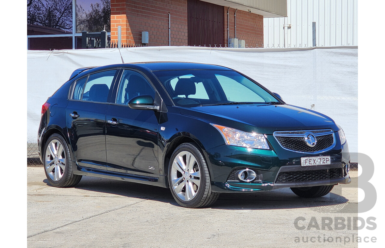 11/2014 Holden Cruze SRi Z-Series JH MY14 5d Hatchback Green 1.6L