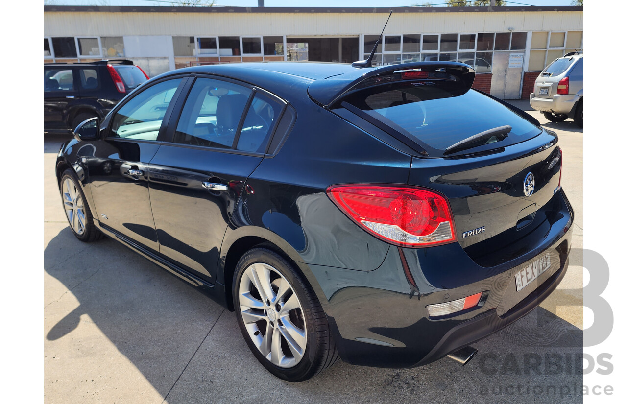 11/2014 Holden Cruze SRi Z-Series JH MY14 5d Hatchback Green 1.6L