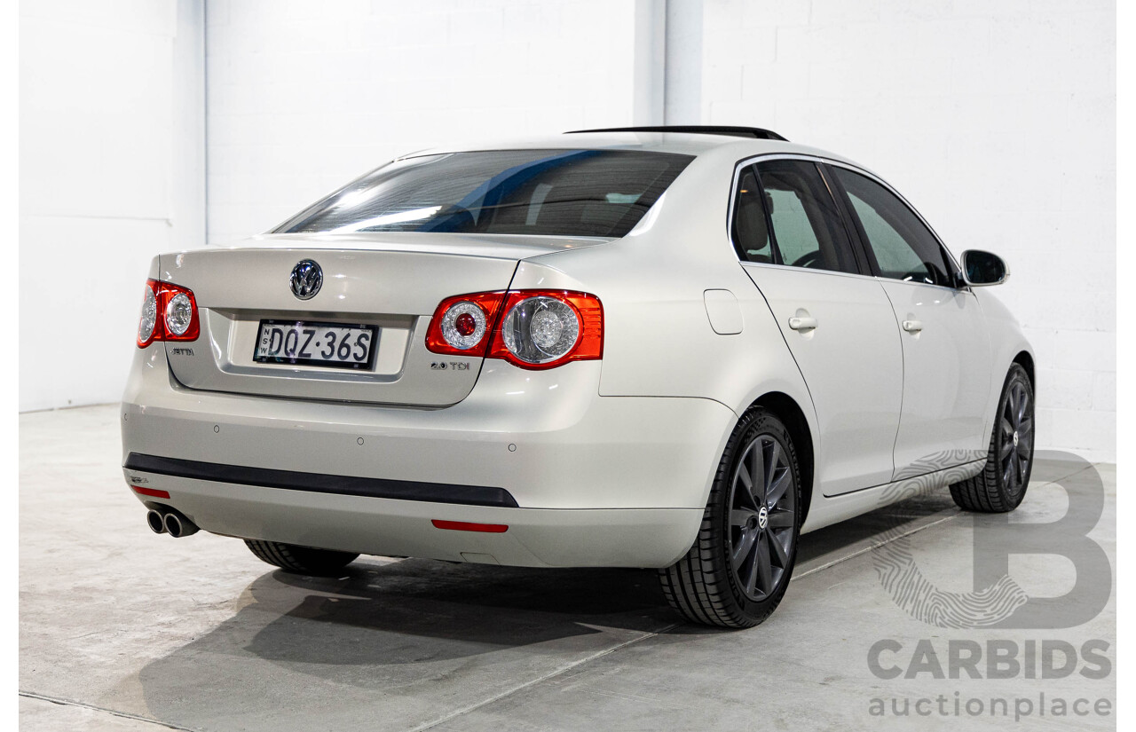 5/2010 Volkswagen Jetta 125 TDI Highline 1KM MY10 4d Sedan Silver Leaf Metallic Turbo Diesel 2.0L