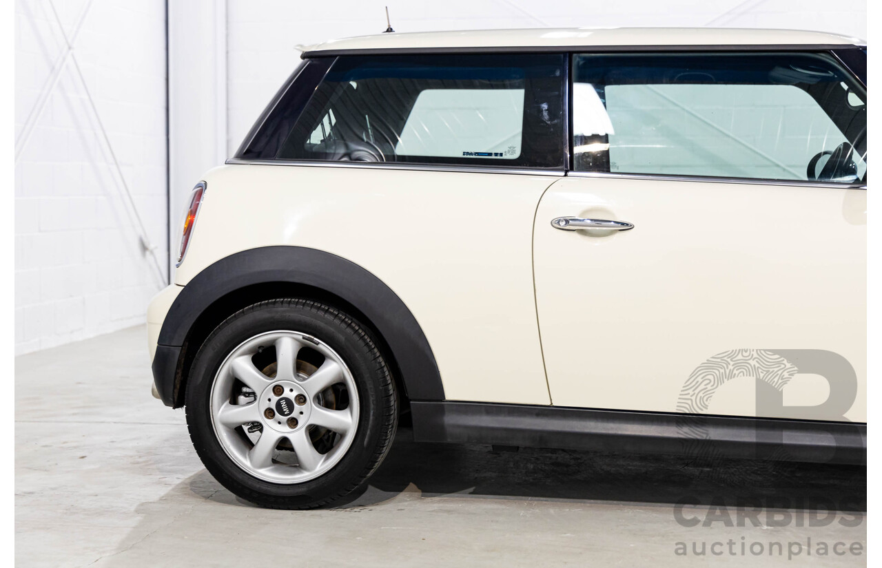 7/2007 Mini Cooper Chilli R56 2d Hatchback Pepper White 1.6L