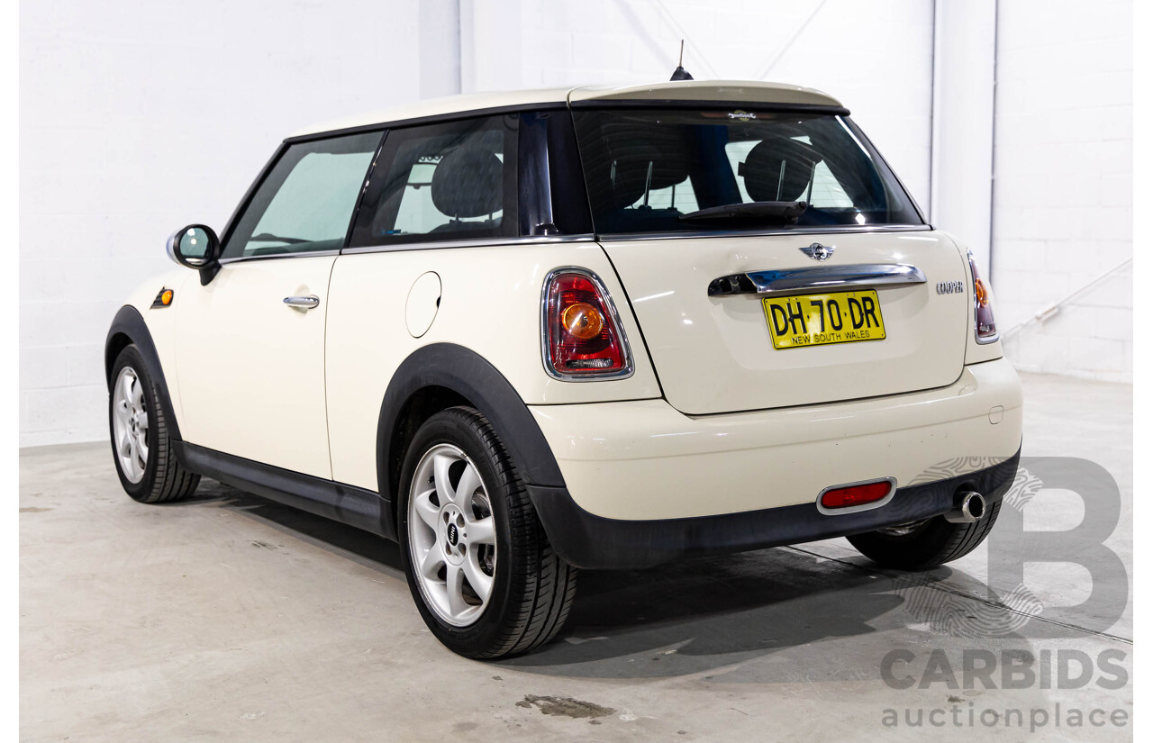 7/2007 Mini Cooper Chilli R56 2d Hatchback Pepper White 1.6L