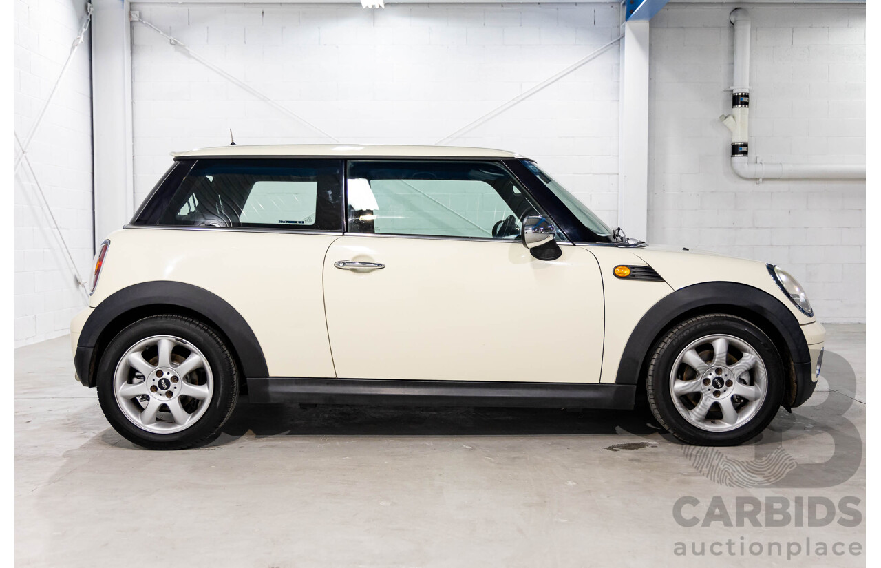 7/2007 Mini Cooper Chilli R56 2d Hatchback Pepper White 1.6L