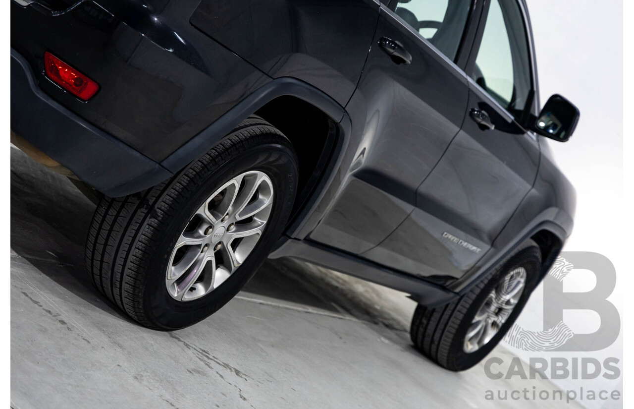 11/2013 Jeep Grand Cherokee Laredo (4x4) WK MY14 4d Wagon Brilliant Black Pearl Turbo Diesel 3.0L