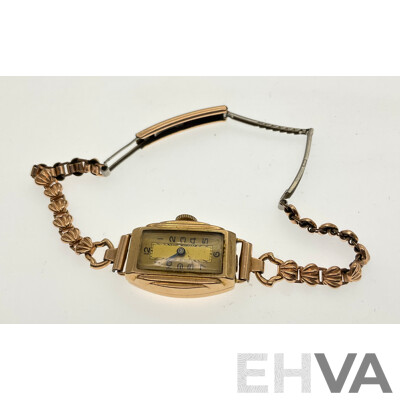 Women's Vintage Art Deco Fifteen Jewels Dress Watch with 9ct Handley Gold Case, Swiss Made