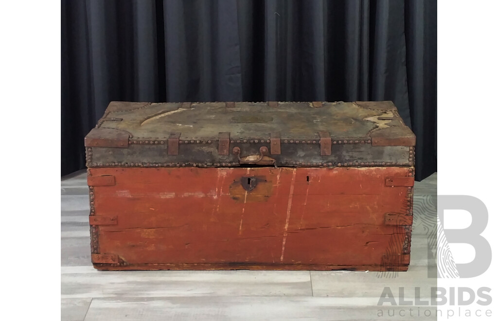 Vintage Sea Shipping Trunk with Brass Plaque