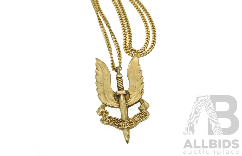 9ct Gold S.A.S Regimental Crest and Motto Pendant 