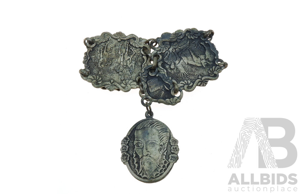 Vintage Don Quixote Story Bracelet, Spain 1940's, Silver Tone 18cm Long with Medallion Pendant