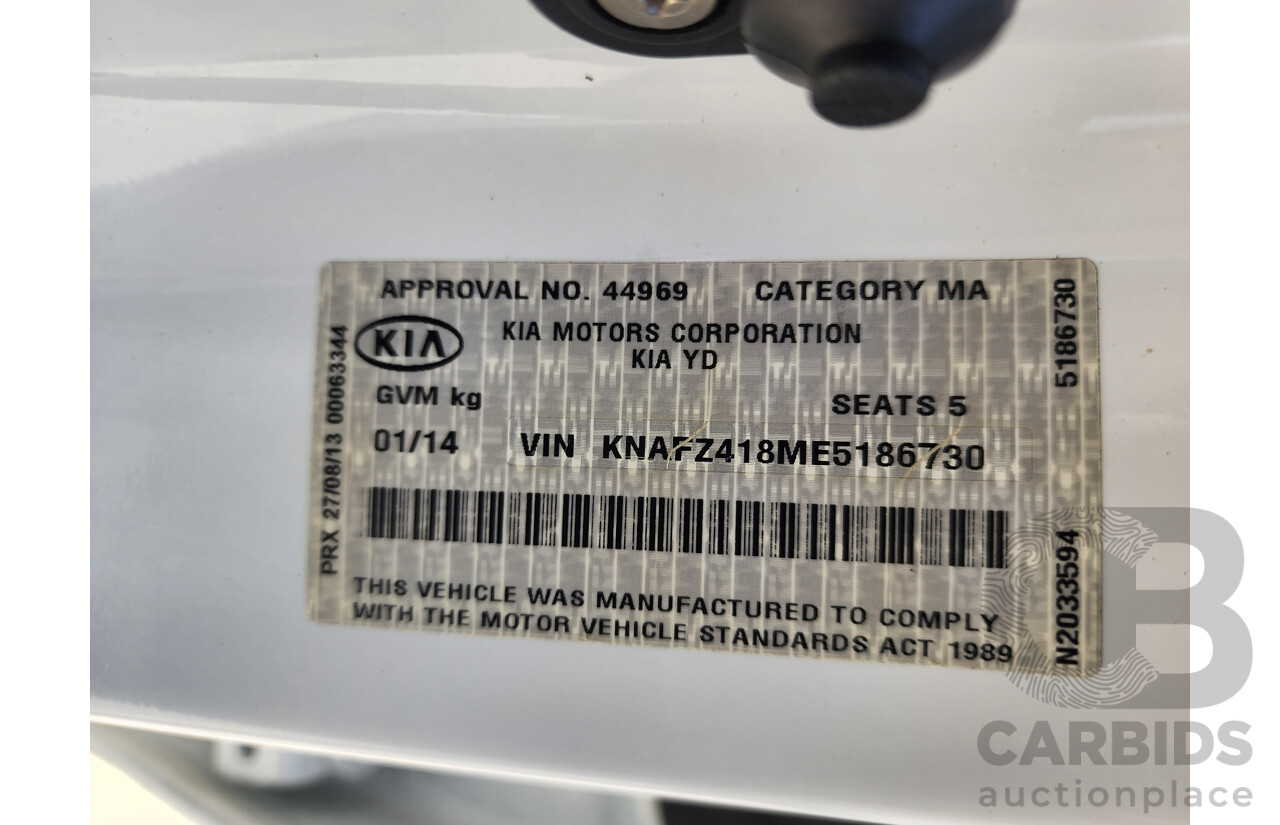 1/2014 Kia Cerato SLi NAV YD MY14 4d Sedan White 2.0L