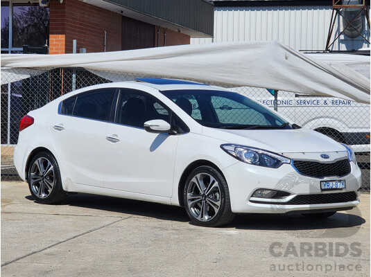 1/2014 Kia Cerato SLi NAV YD MY14 4d Sedan White 2.0L