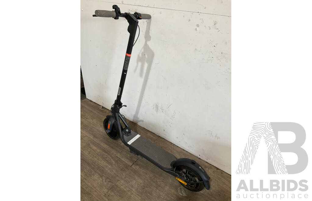 Segway Ninebot Kickscooter F20A Electric eScooter - ORP $1,199.00