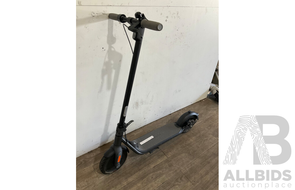 Ninebot Kickscooter F25 Electric Scooter - ORP $899.00