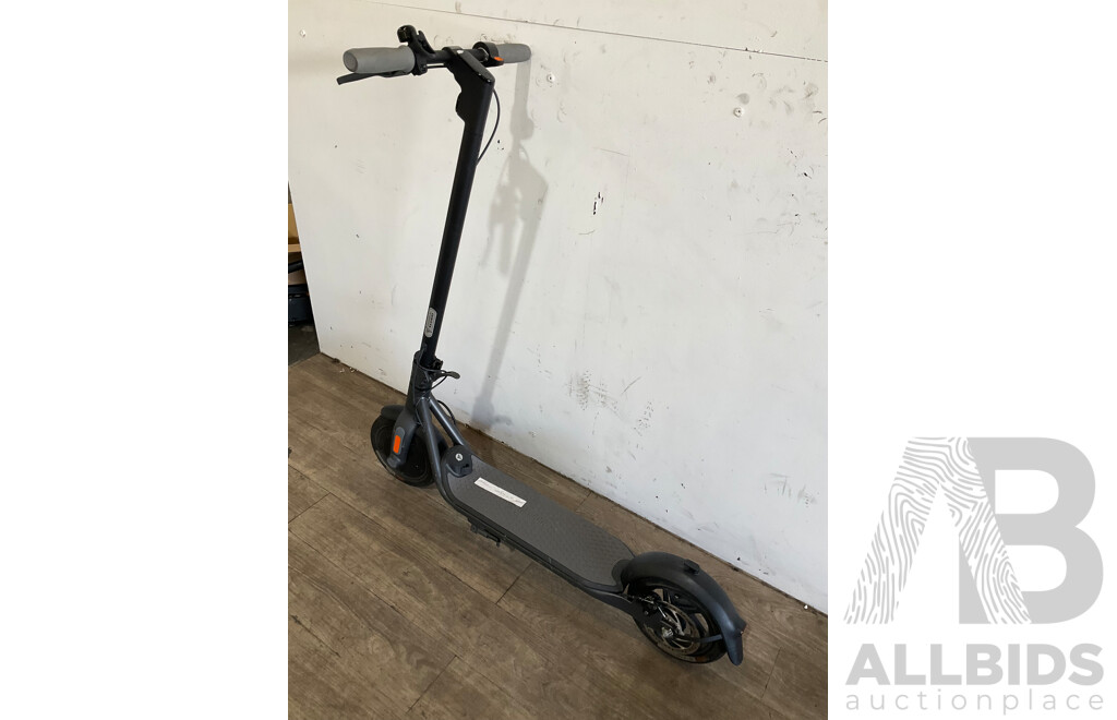 Ninebot Kickscooter F25 Electric Scooter - ORP $899.00