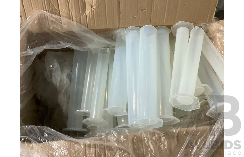 NON-Woven Gauze Padsx4 & Assorted of Lab Plasticware