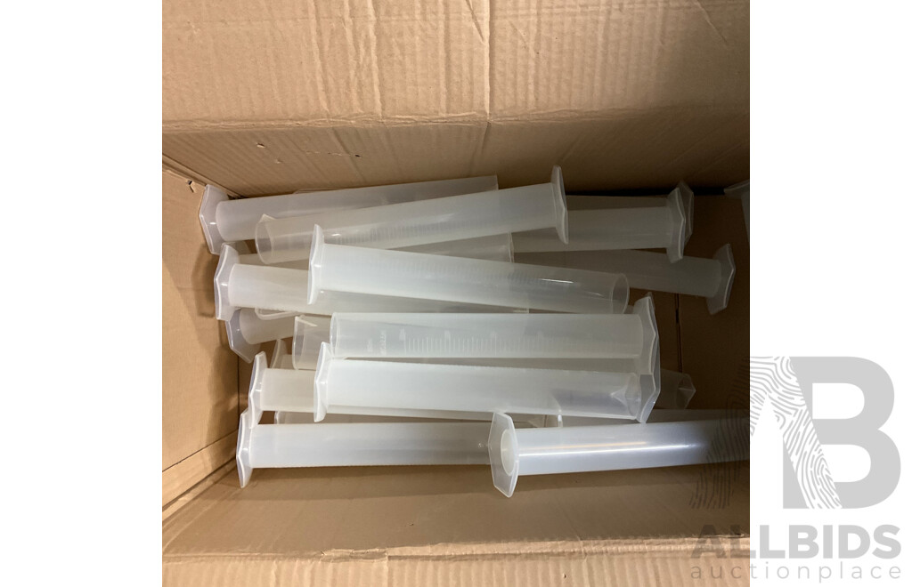 NON-Woven Gauze Padsx4 & Assorted of Lab Plasticware