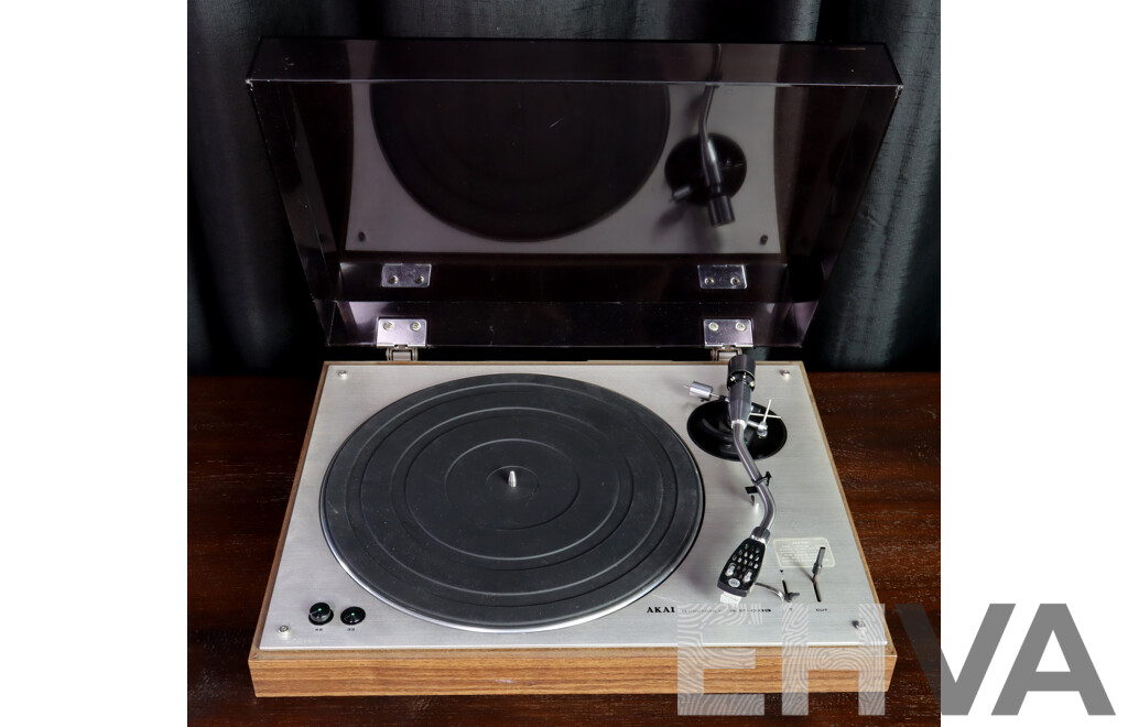 Akai AP-003 Belt Driven Turntable