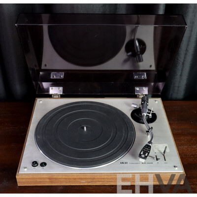 Akai AP-003 Belt Driven Turntable