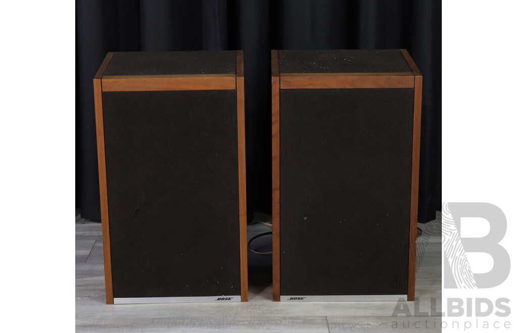 Pair of Bose Model 601 Floor Speakers