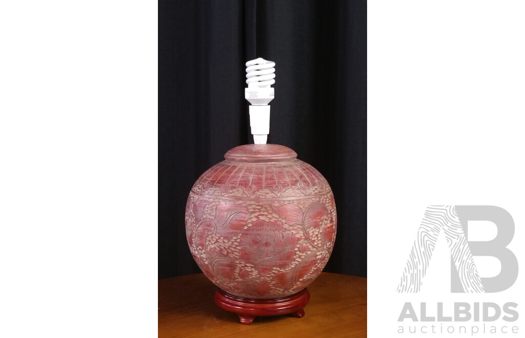 Chinese Ball Form Ceramic Table Lamp