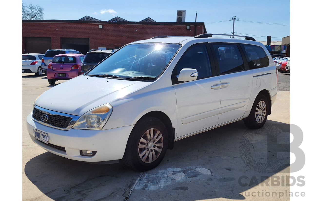 6/2010 Kia Grand Carnival EXE VQ 4d Wagon White 3.8L