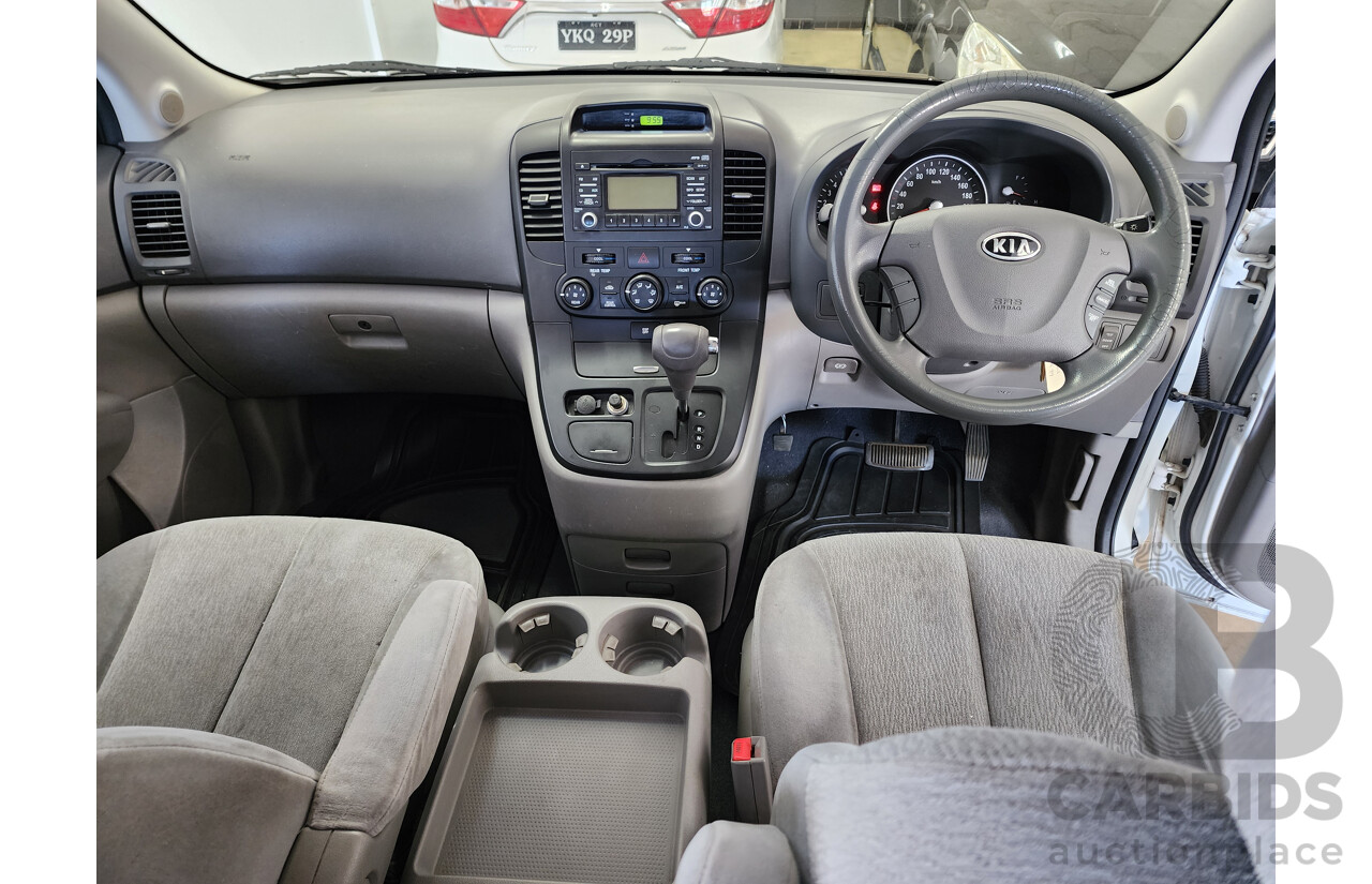 6/2010 Kia Grand Carnival EXE VQ 4d Wagon White 3.8L