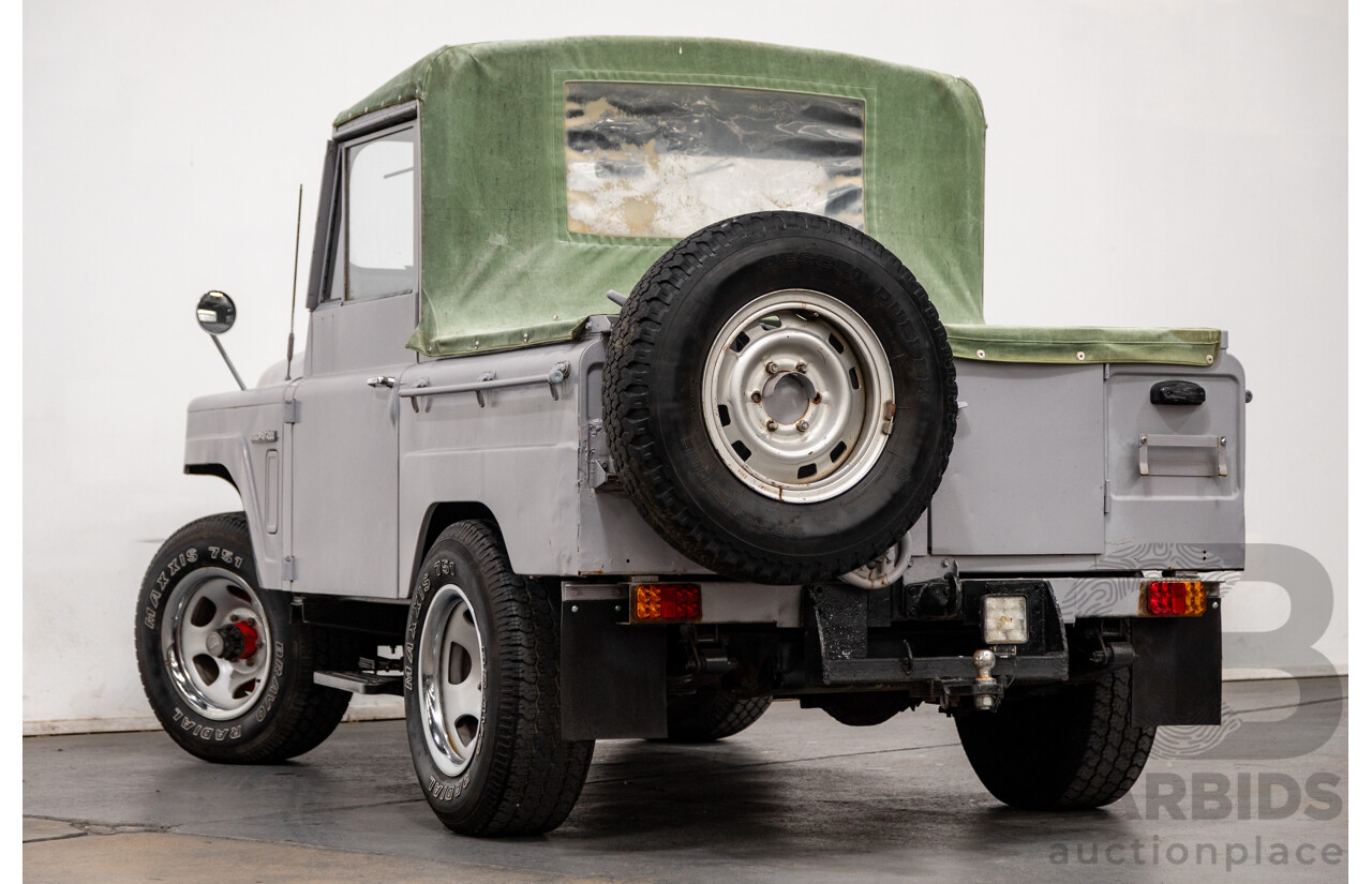 10/1976 Nissan Patrol G60 SWB (4x4) 2d Softtop Primer 4.0L