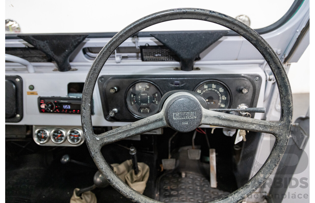 10/1976 Nissan Patrol G60 SWB (4x4) 2d Softtop Primer 4.0L