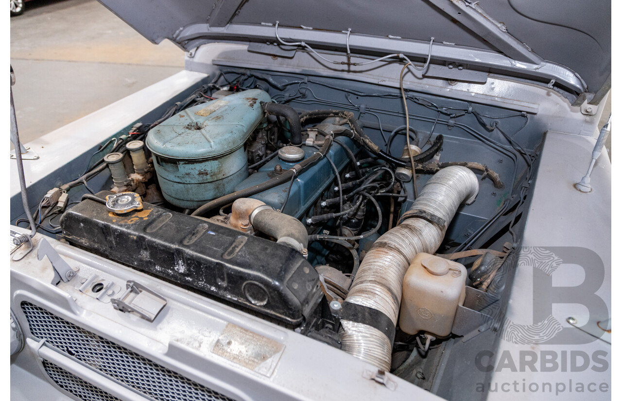 10/1976 Nissan Patrol G60 SWB (4x4) 2d Softtop Primer 4.0L