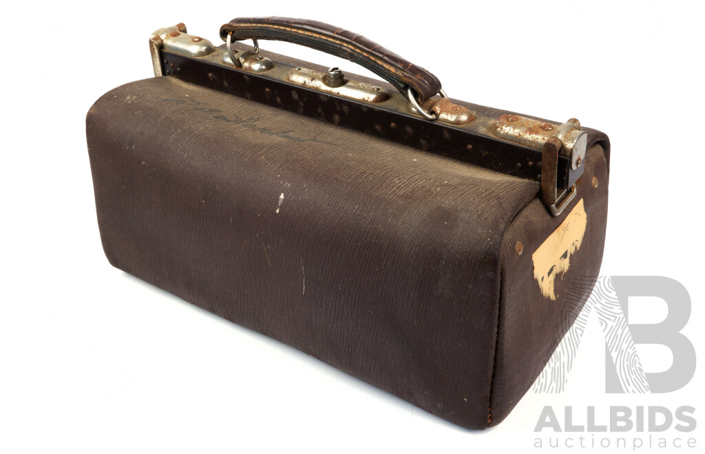 Vintage Full Leather Gladstone Bag