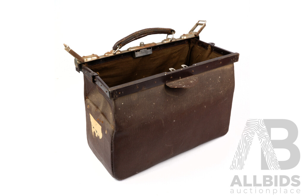 Vintage Full Leather Gladstone Bag