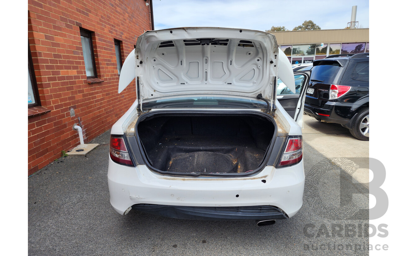 10/2014 Ford Falcon XR6 FG MK2 4d Sedan White 4.0L