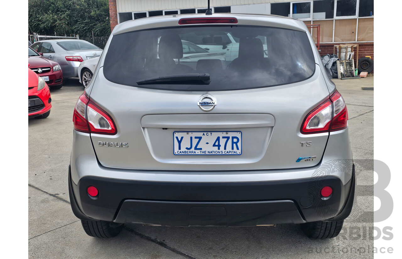 6/2014 Nissan Dualis TS (4x2) J10 MY13 4d Wagon Silver 1.6L