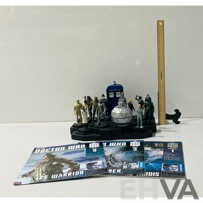 Collection of Doctor Who Figurine Collection Figures and Some Accompanying Magazines Including the Tardis, Cyber Controller and More