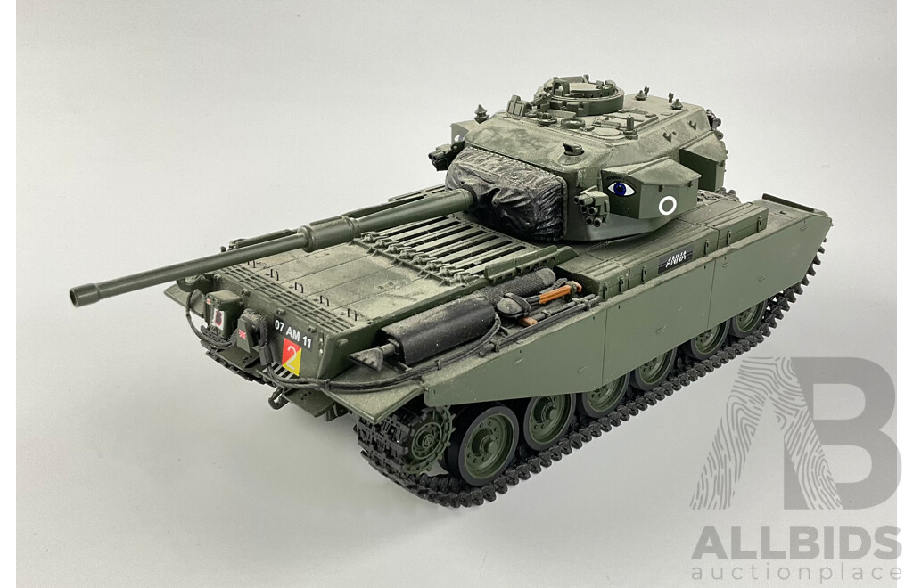 Minichamps Diecast Centurion MK5 Tank - 1:35 Scale